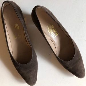 Salvatore Ferragamo vintage brown suede heels